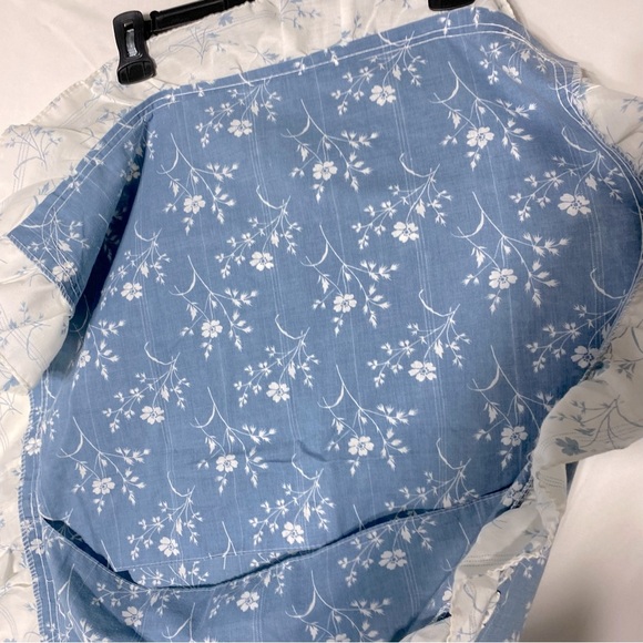 Vintage Blue White Floral Pillowcases With Ruffle Thrim x2 - Picture 11 of 13